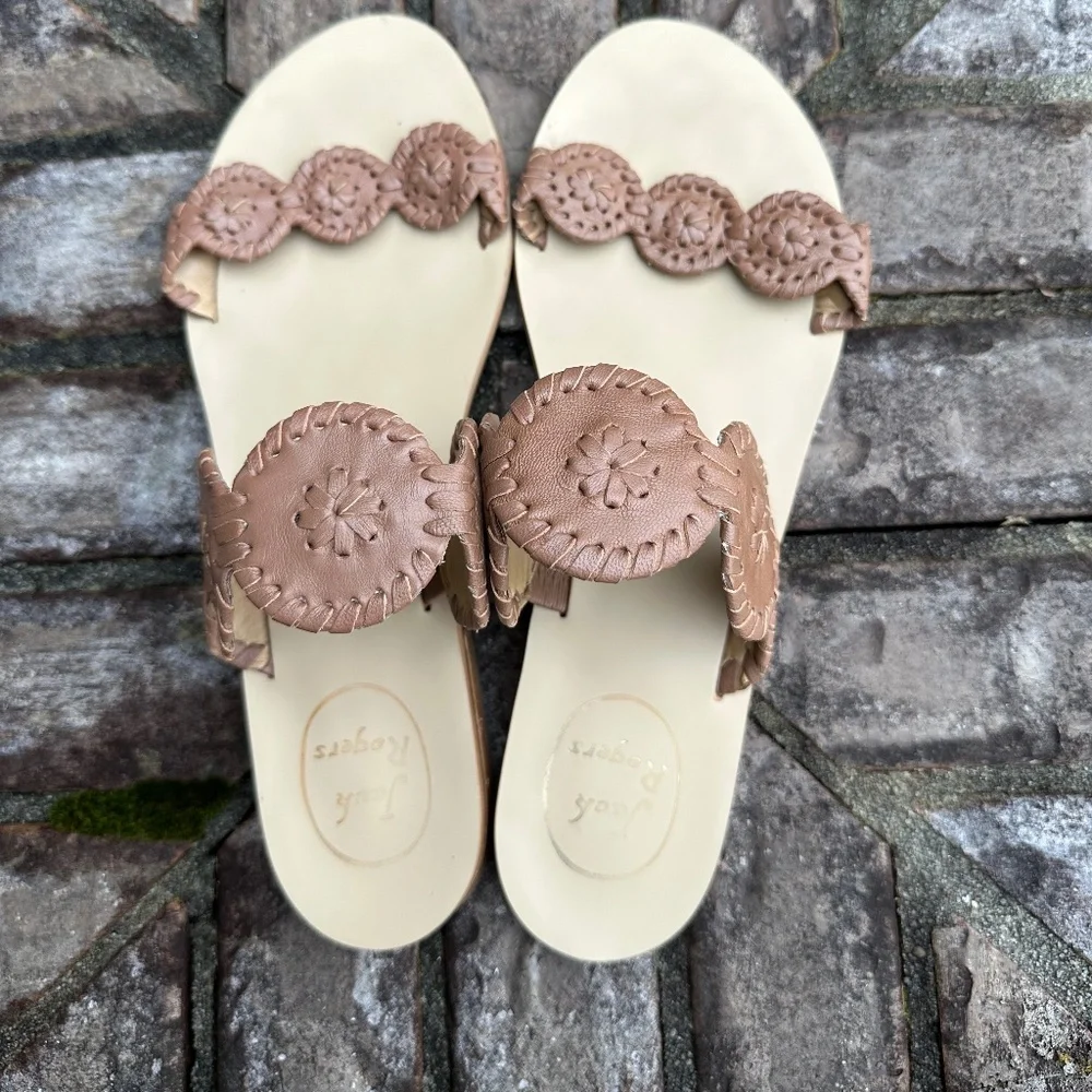Jack Rogers Brown Leather Medallion 2 Strap Sandals, Size: 9 - Picture 1 of 7